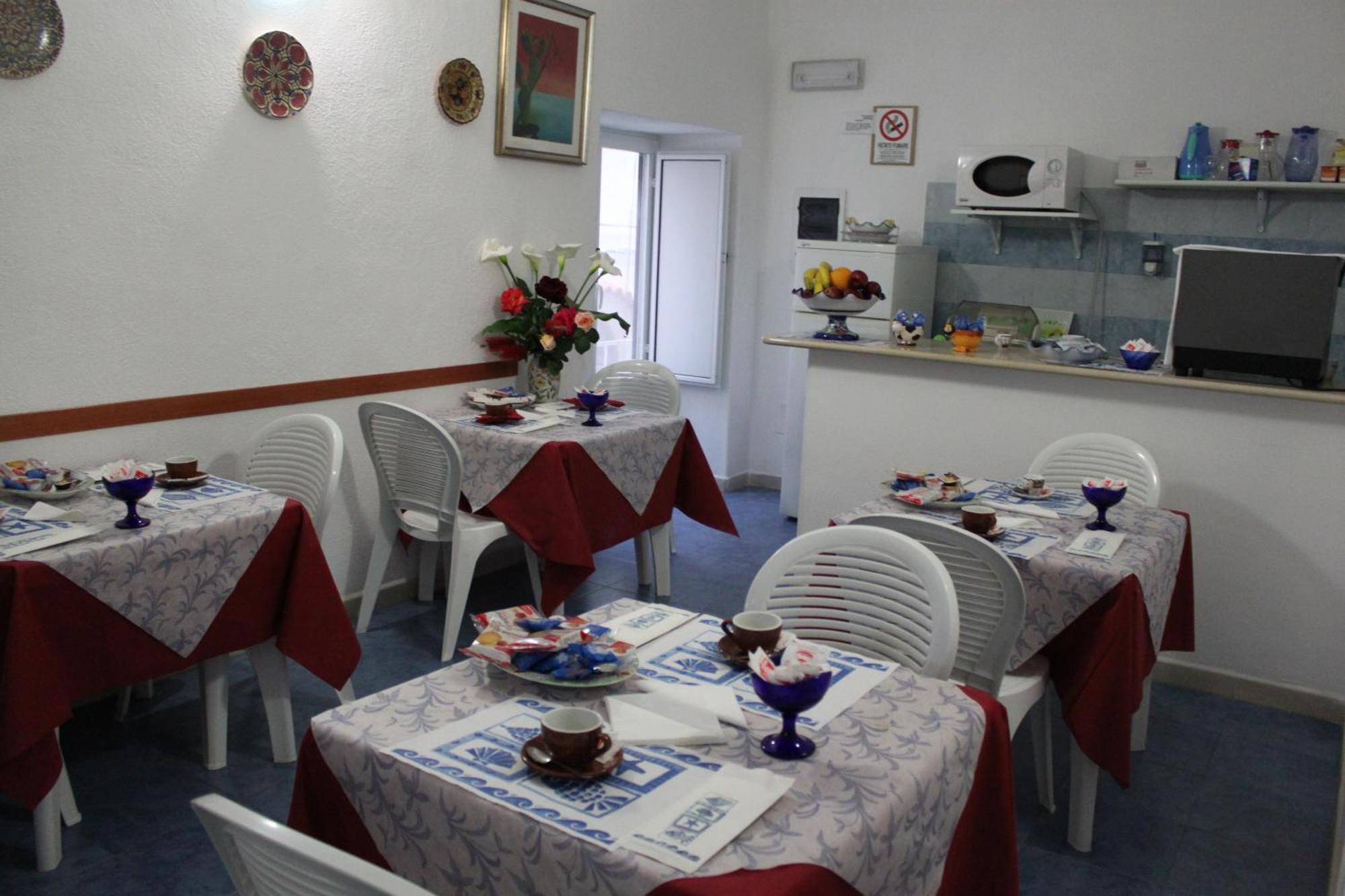 Albergo Locanda Sul Mare Isquia Exterior foto